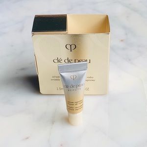 Clé de Peau Wrinkle Smoothing Serum Supreme